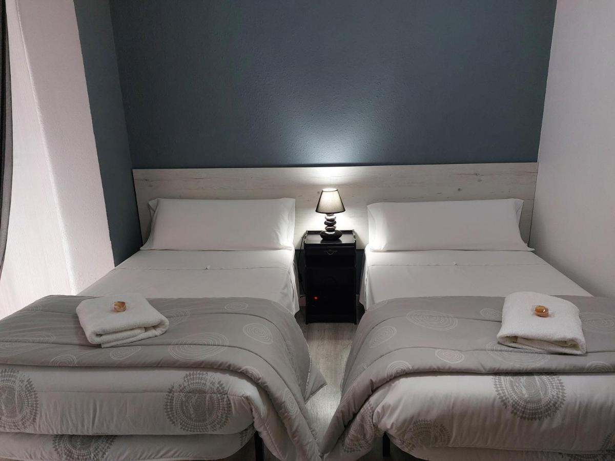 Pension Saint Mateo Logroño Esterno foto