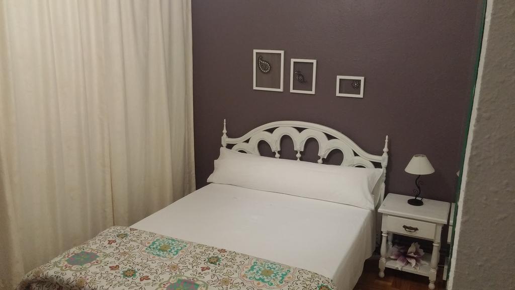 Pension Saint Mateo Logroño Esterno foto
