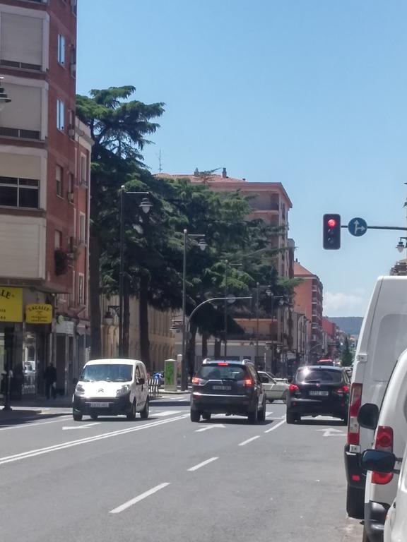 Pension Saint Mateo Logroño Esterno foto