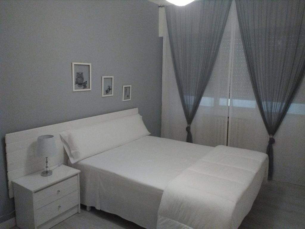 Pension Saint Mateo Logroño Esterno foto